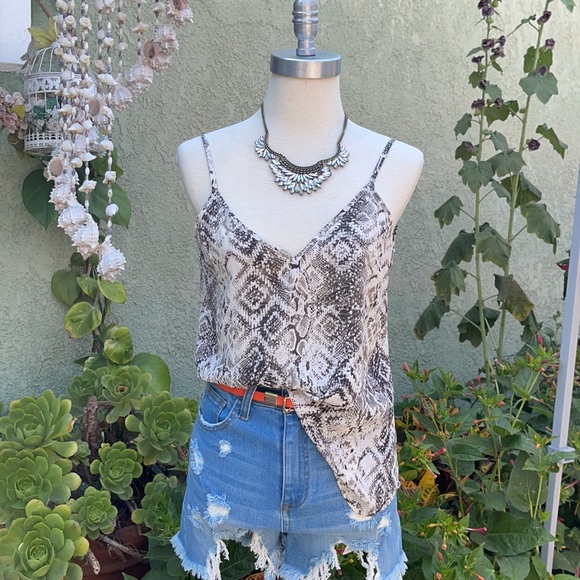 🔥Last One🔥💓BEAUTIFUL TOP💓 - Picture 8 of 8